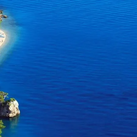 Apartament Aspalathos Centar - Center, A Few Minutes' Walking Distance To The Unesco Palace, Parking Lot In Front Of The Split