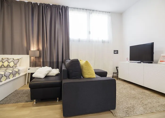 Apartment Aspalathos Centar Holiday Home Split - City Center, A Few Minutes' Walking Distance To The Unesco Palace, Parking Lot In Front Of The Apartment * Split