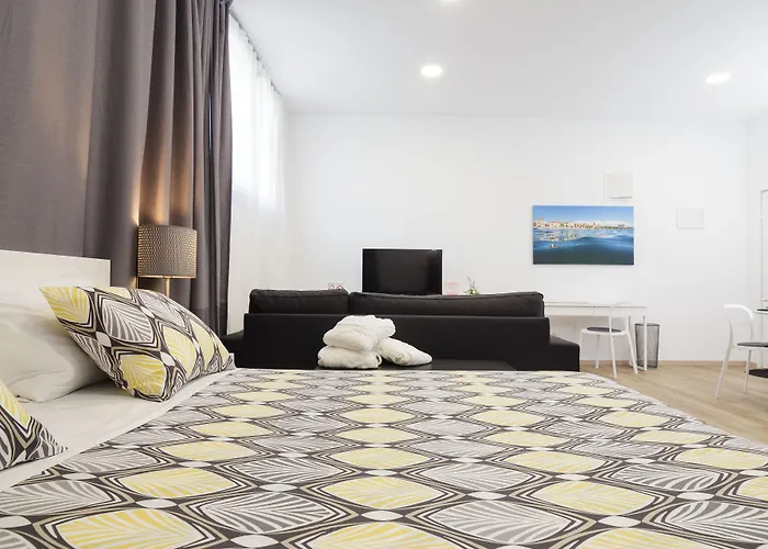 Apartment Aspalathos Centar Holiday Home Split - City Center, A Few Minutes' Walking Distance To The Unesco Palace, Parking Lot In Front Of The Apartment Split