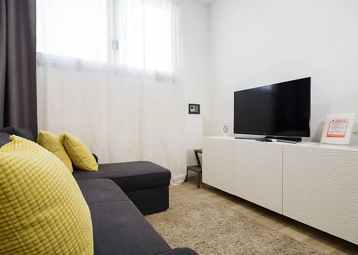 Lägenhet Apartment Aspalathos Centar Holiday Home Split - City Center, A Few Minutes' Walking Distance To The Unesco Palace, Parking Lot In Front Of The Apartment *