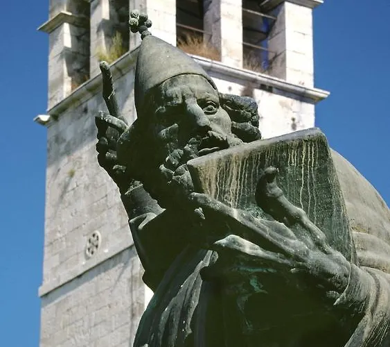 Lägenhet Apartment Aspalathos Centar Holiday Home Split - City Center, A Few Minutes' Walking Distance To The Unesco Palace, Parking Lot In Front Of The Apartment *