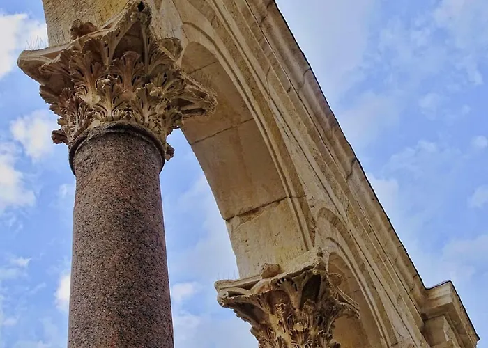 Lägenhet Apartment Aspalathos Centar Holiday Home Split - City Center, A Few Minutes' Walking Distance To The Unesco Palace, Parking Lot In Front Of The Apartment