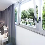 Aspalathos Centar - Center, A Few Minutes' Walking Distance To The Unesco Palace, Parking Lot In Front Of The Split