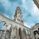 Aspalathos Centar - Center, A Few Minutes' Walking Distance To The Unesco Palace, Parking Lot In Front Of The Split