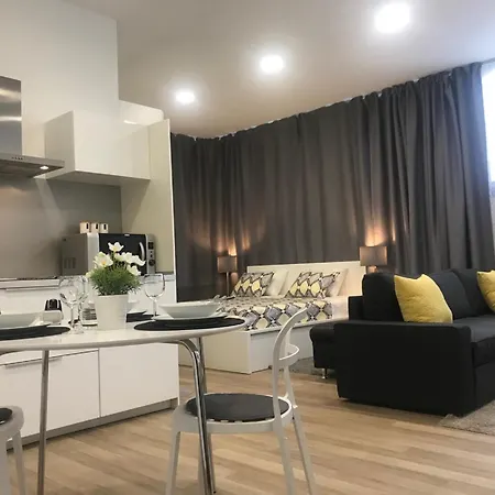 Apartment Aspalathos Centar - Center, A Few Minutes' Walking Distance To The Unesco Palace, Parking Lot In Front Of The