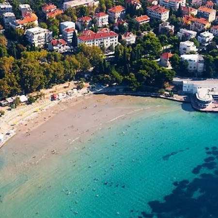 Апартаменти Aspalathos Centar - Center, A Few Minutes' Walking Distance To The Unesco Palace, Parking Lot In Front Of The Спліт