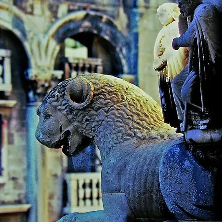 Διαμέρισμα Aspalathos Centar - Center, A Few Minutes' Walking Distance To The Unesco Palace, Parking Lot In Front Of The Σπλιτ