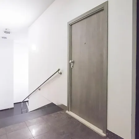 Apartment Aspalathos Centar - Center, A Few Minutes' Walking Distance To The Unesco Palace, Parking Lot In Front Of The