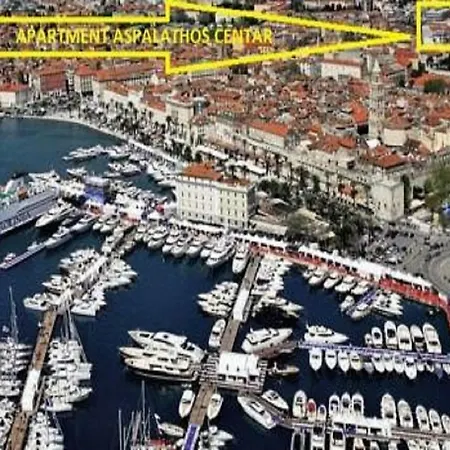 Apartment Aspalathos Centar - Center, A Few Minutes' Walking Distance To The Unesco Palace, Parking Lot In Front Of The