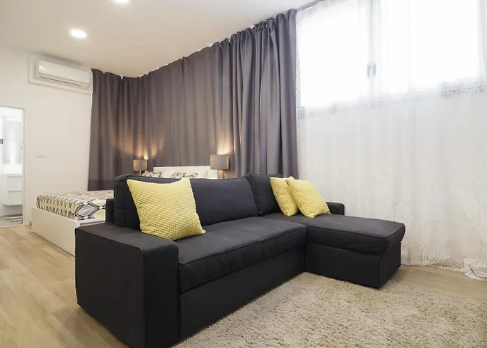 Apartment Aspalathos Centar Holiday Home Split - City Center, A Few Minutes' Walking Distance To The Unesco Palace, Parking Lot In Front Of The Apartment Split