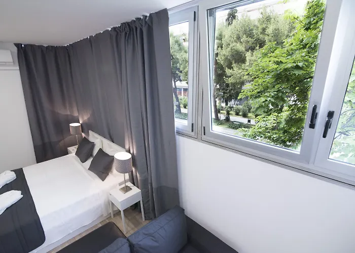 Lägenhet Apartment Aspalathos Centar Holiday Home Split - City Center, A Few Minutes' Walking Distance To The Unesco Palace, Parking Lot In Front Of The Apartment